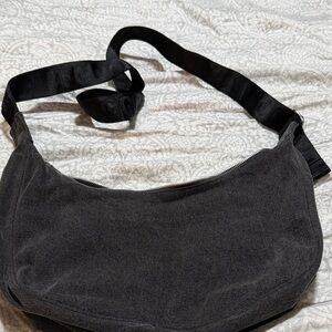 Baggu medium Black denim with key leash